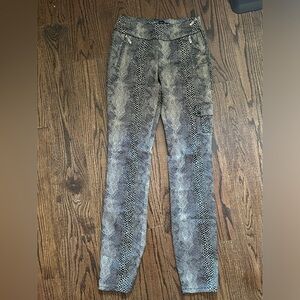 Snake skin golf pants- Jamie Sadock size 2